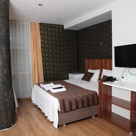Hotel Garden Hill