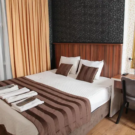 Hotel Garden Hill 3*