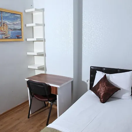 Hotel Garden Hill 3*