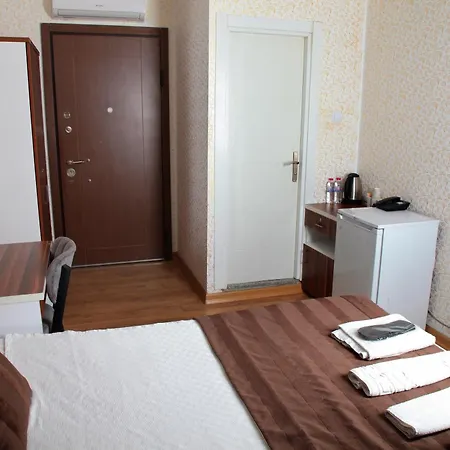Hotel Garden Hill 3*
