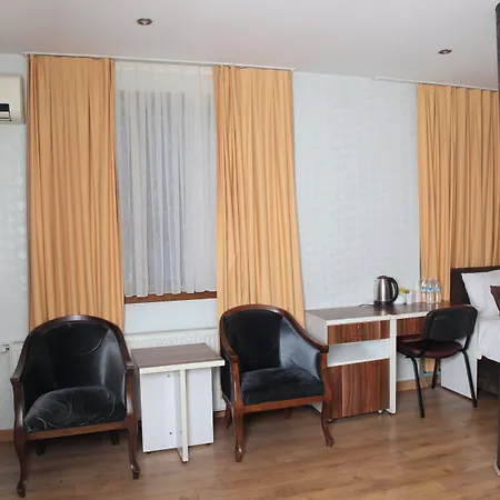 Hotel Garden Hill 3*