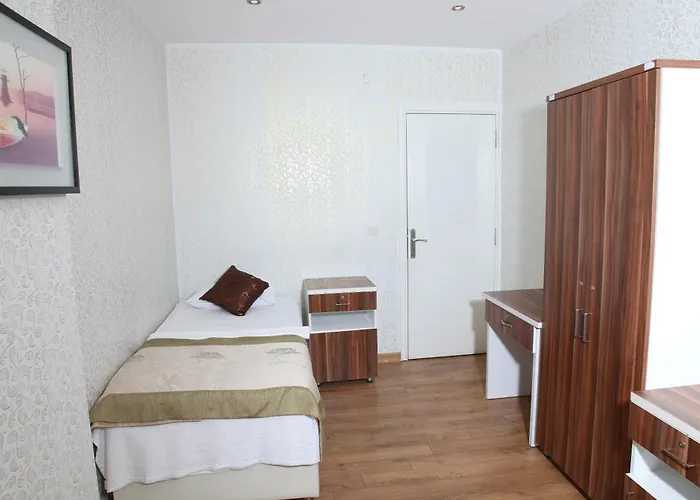 Garden Hill Отель