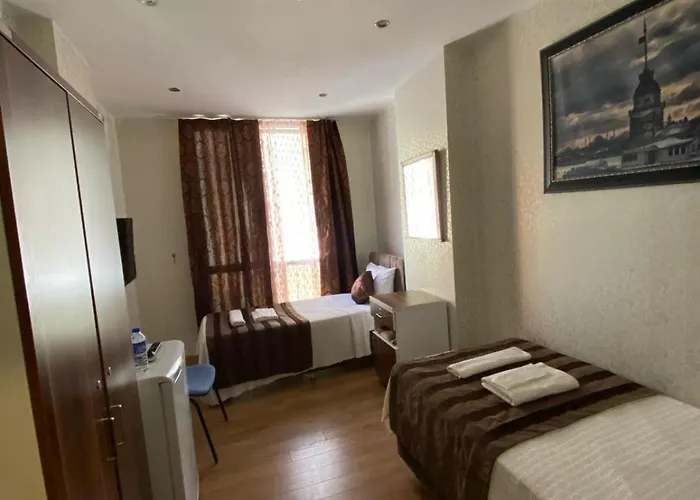 Garden Hill Отель 3*