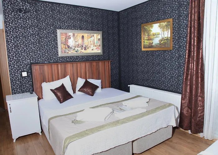 Отель Garden Hill